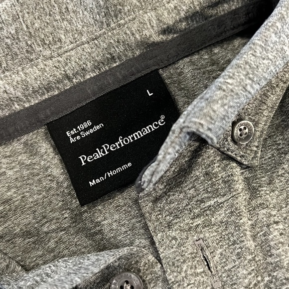 Peak performance golf outfit - Picture 4 of 4